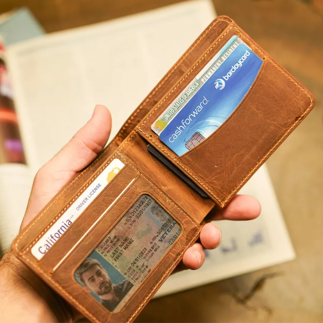 The Perfect Wallet for Him – With Your Personal Touch