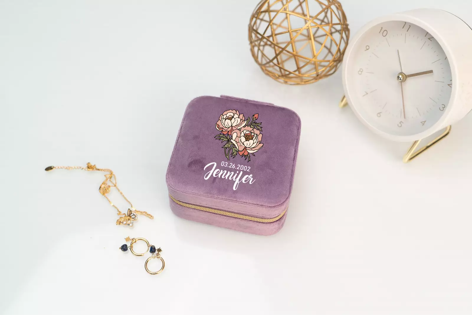 Balmy Velvet Jewelry Box - A Timeless Gift for Loved Ones